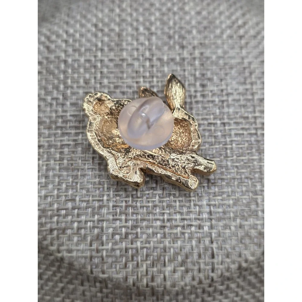 vintage 1993 Avon gold-tone crystal bunny rabbit lapel pin